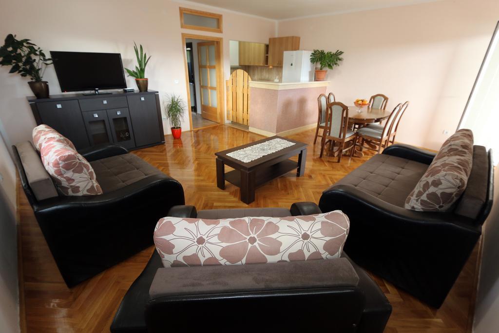 Apartments Pax Herceg Novi Eksteriør bilde